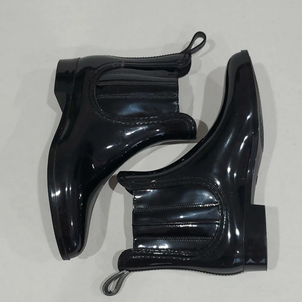 JOIE SHINY RAIN BOOT SIZE 9 LIKE NEW